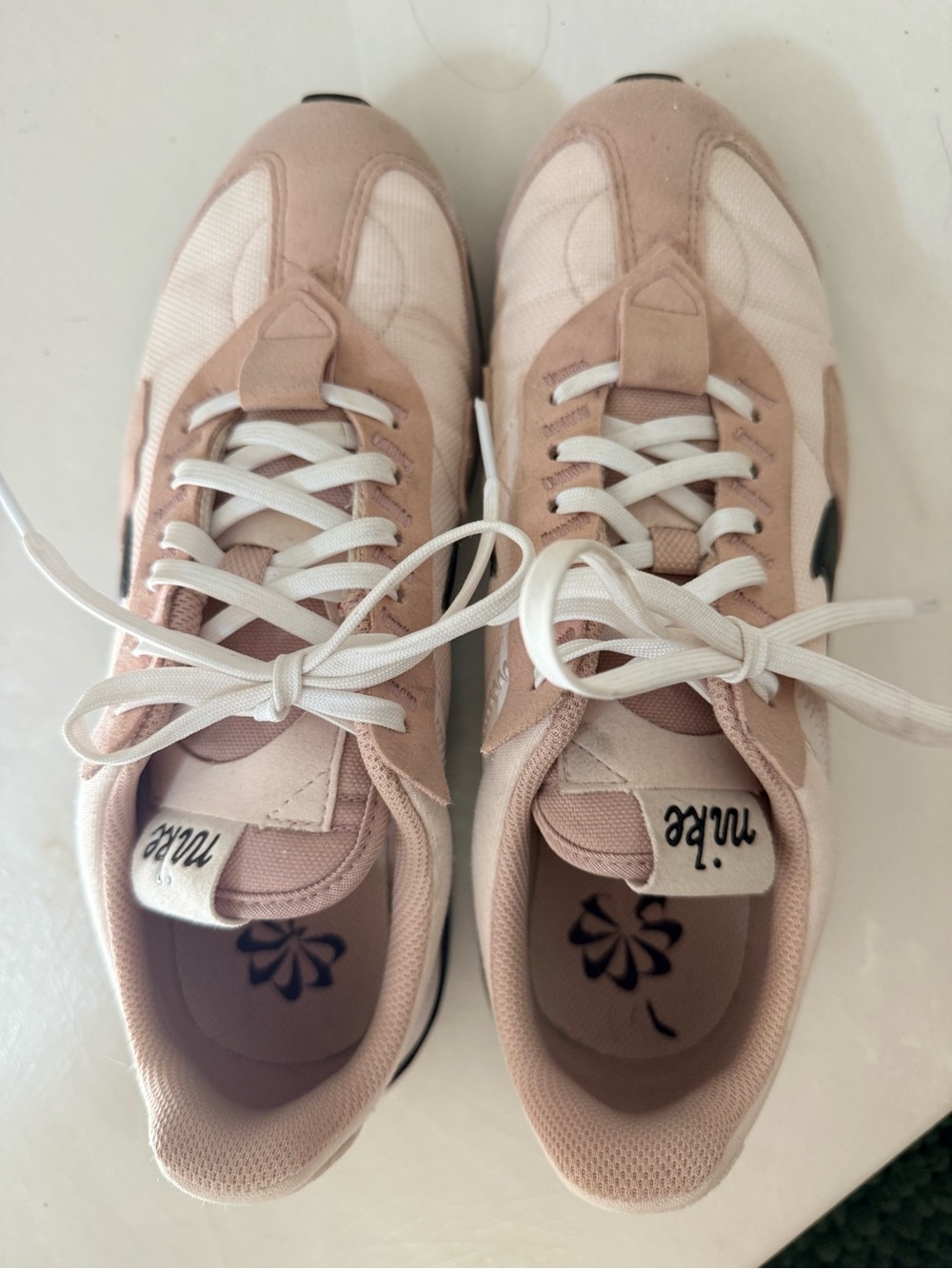 NIKE Air Max Pre-Day size 8 women’s.  Light pink with black. Very good condition